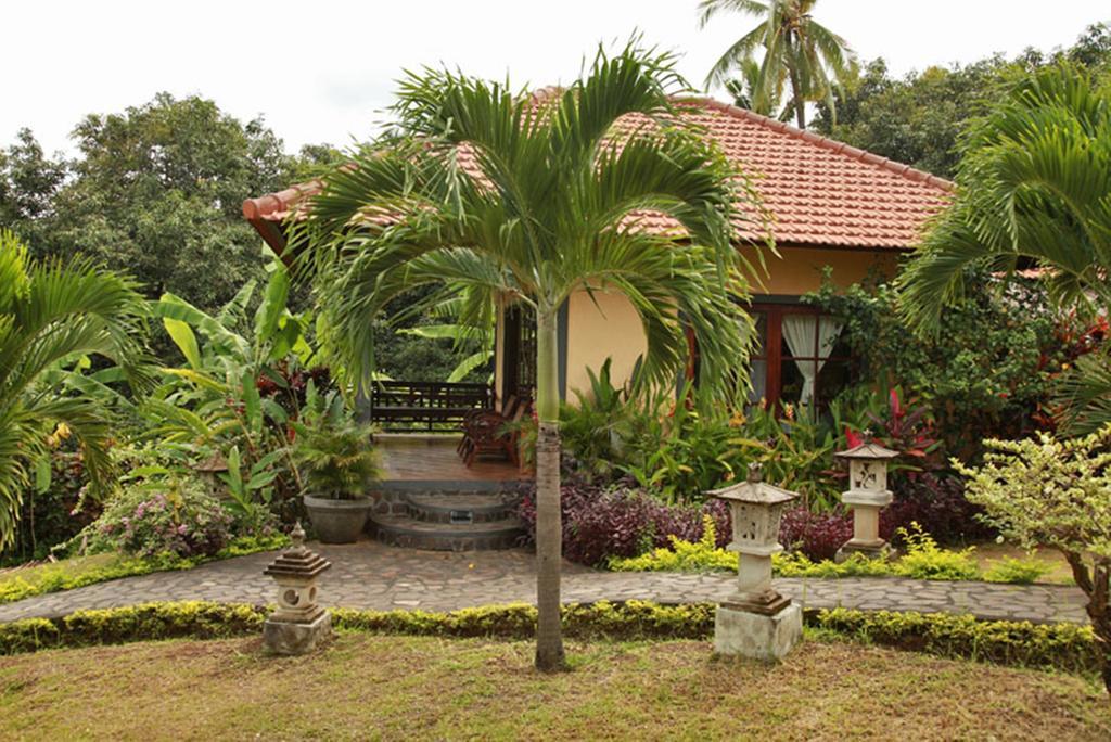 Puri Mangga Sea View Resort&Spa Lovina  Bagian luar foto